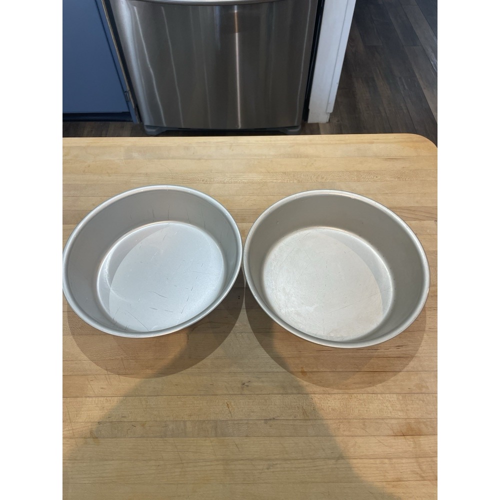 Set Of 2 Vintage Wear-Ever 9" Aluminum Baking Cake Pan/Deep Dish Pie #802